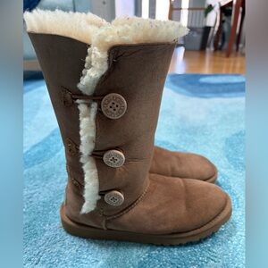 Ugg 3 Button Tall Chestnut Boots, Sz 6